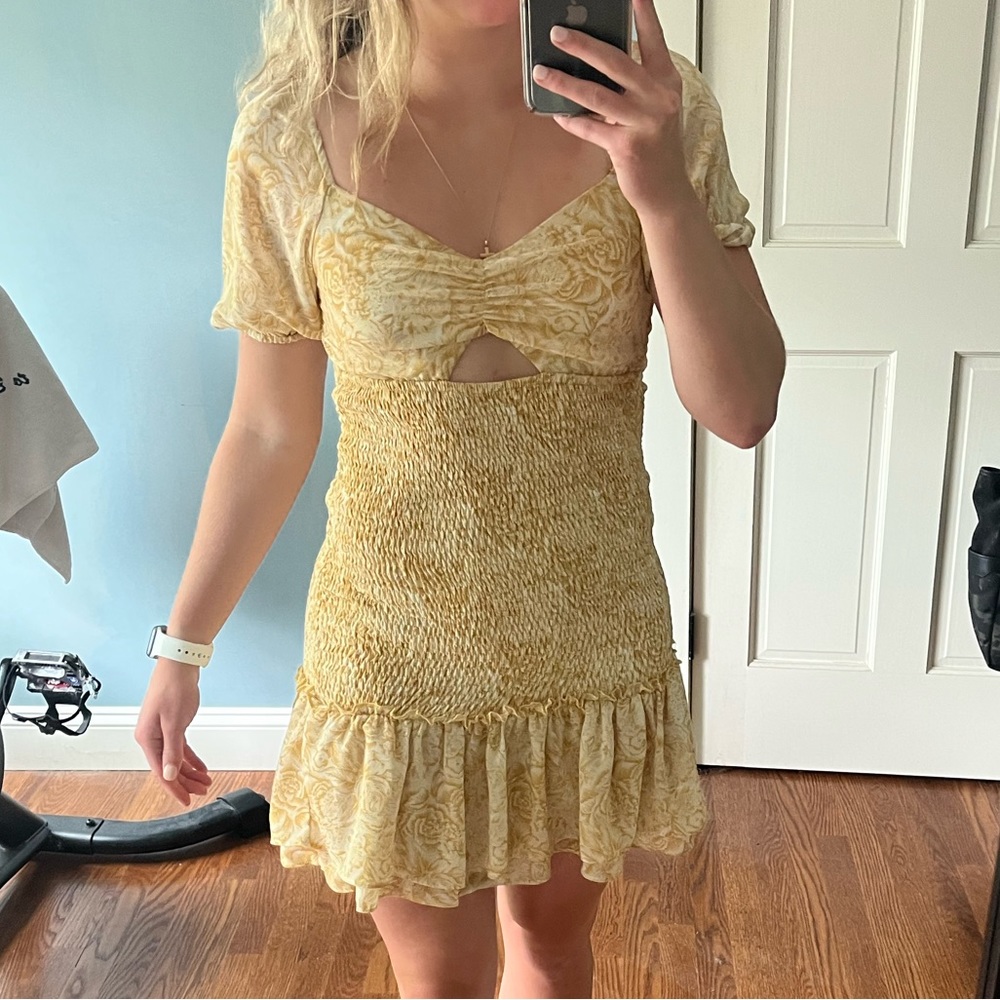 Sunny Days mini dress by Mable in size small. New with tags